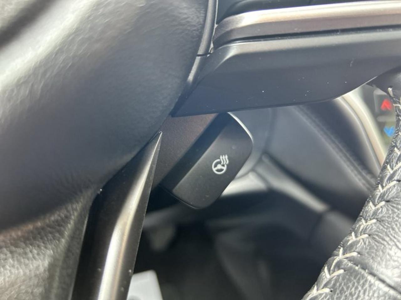 2025 Subaru Outback Touring AWD | No Accidents | Heated Steering Wheel Photo