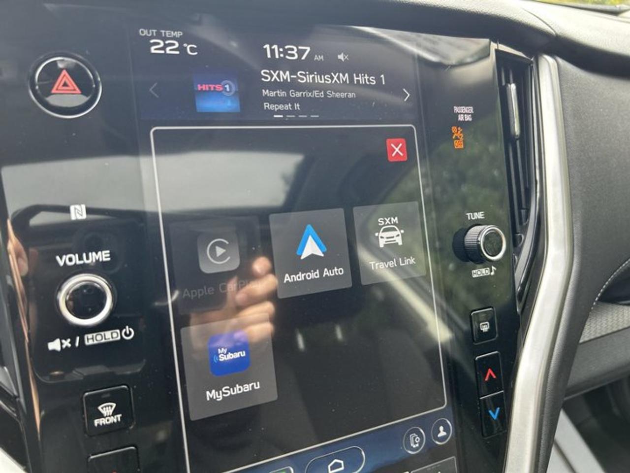 2025 Subaru Outback Touring AWD | No Accidents | Heated Steering Wheel Photo