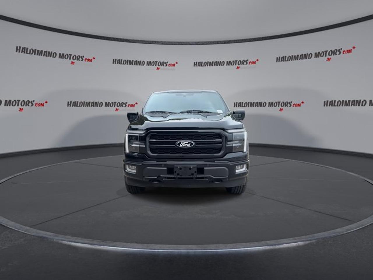 2024 Ford F-150 LARIAT SuperCrew 5.5' Box 4WD | One Owner | Leather Seats Photo