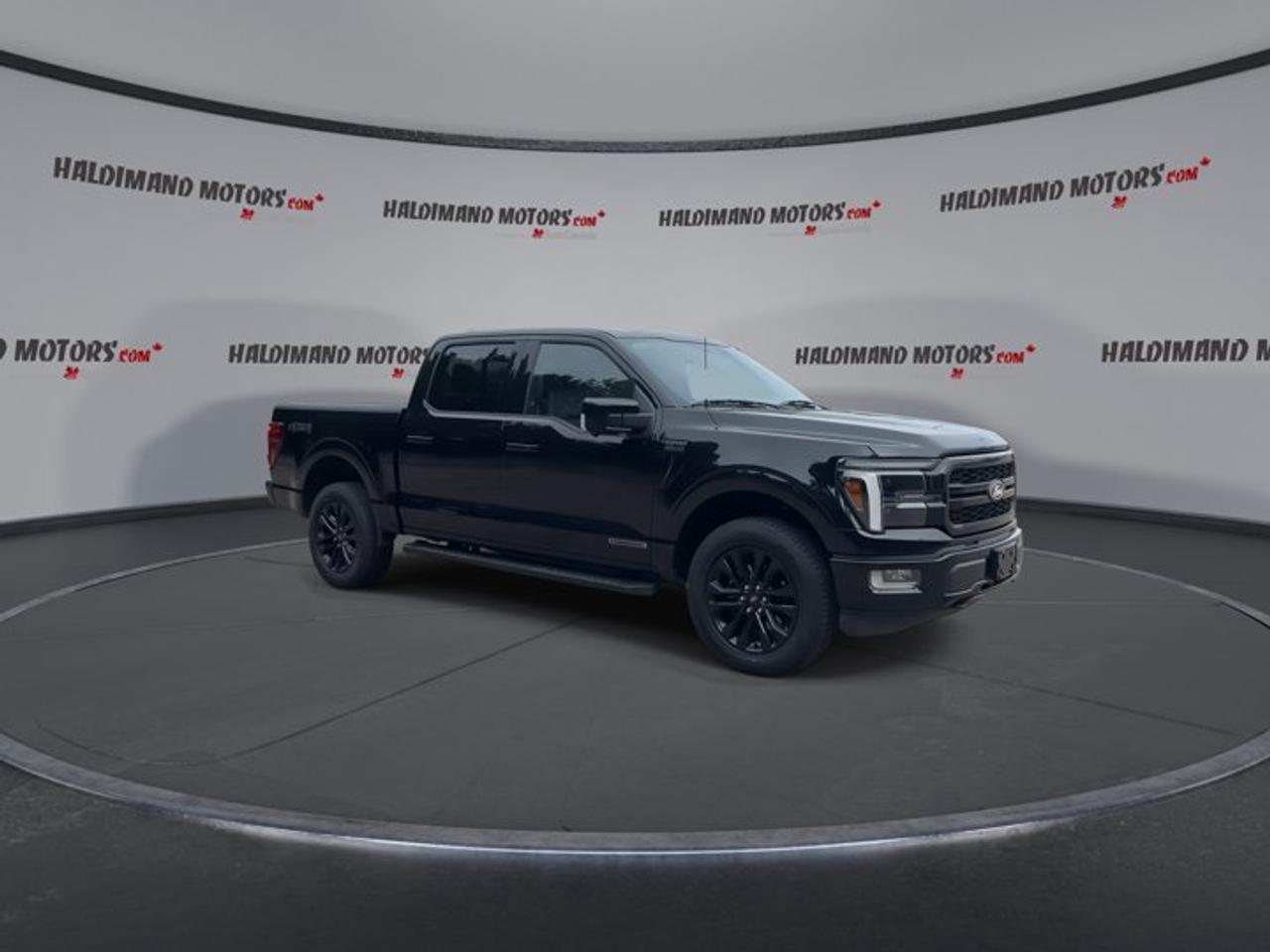 2024 Ford F-150 LARIAT SuperCrew 5.5' Box 4WD | One Owner | Leather Seats Photo