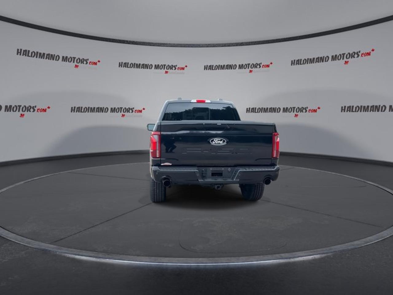 2024 Ford F-150 LARIAT SuperCrew 5.5' Box 4WD | One Owner | Leather Seats Photo