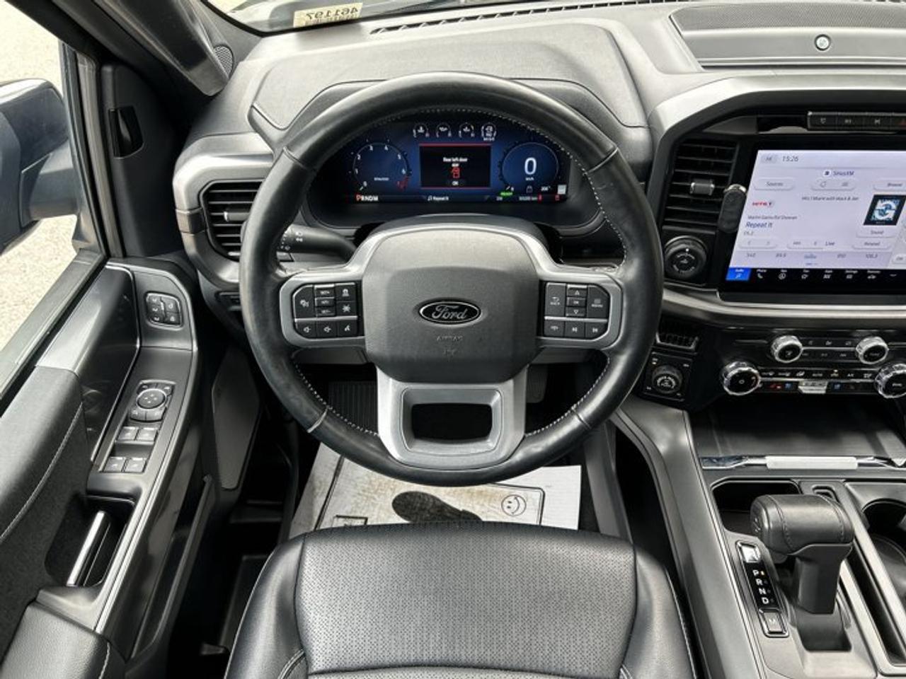 2024 Ford F-150 LARIAT SuperCrew 5.5' Box 4WD | One Owner | Leather Seats Photo