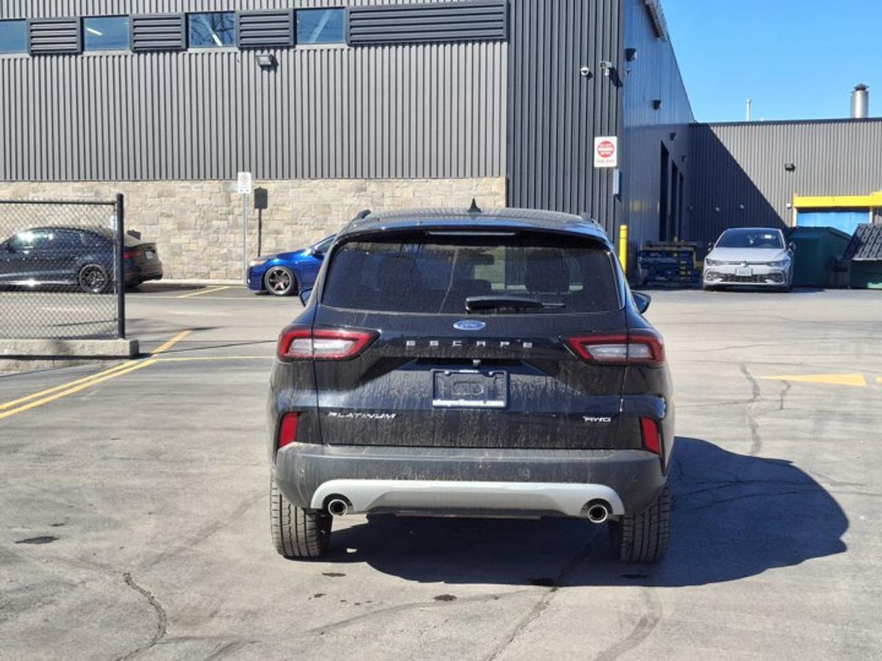 2025 Ford Escape Platinum | Leather | Panoramic Sunroof | Heated Seats + Steering | Adaptive Cruise | and More ! Photo