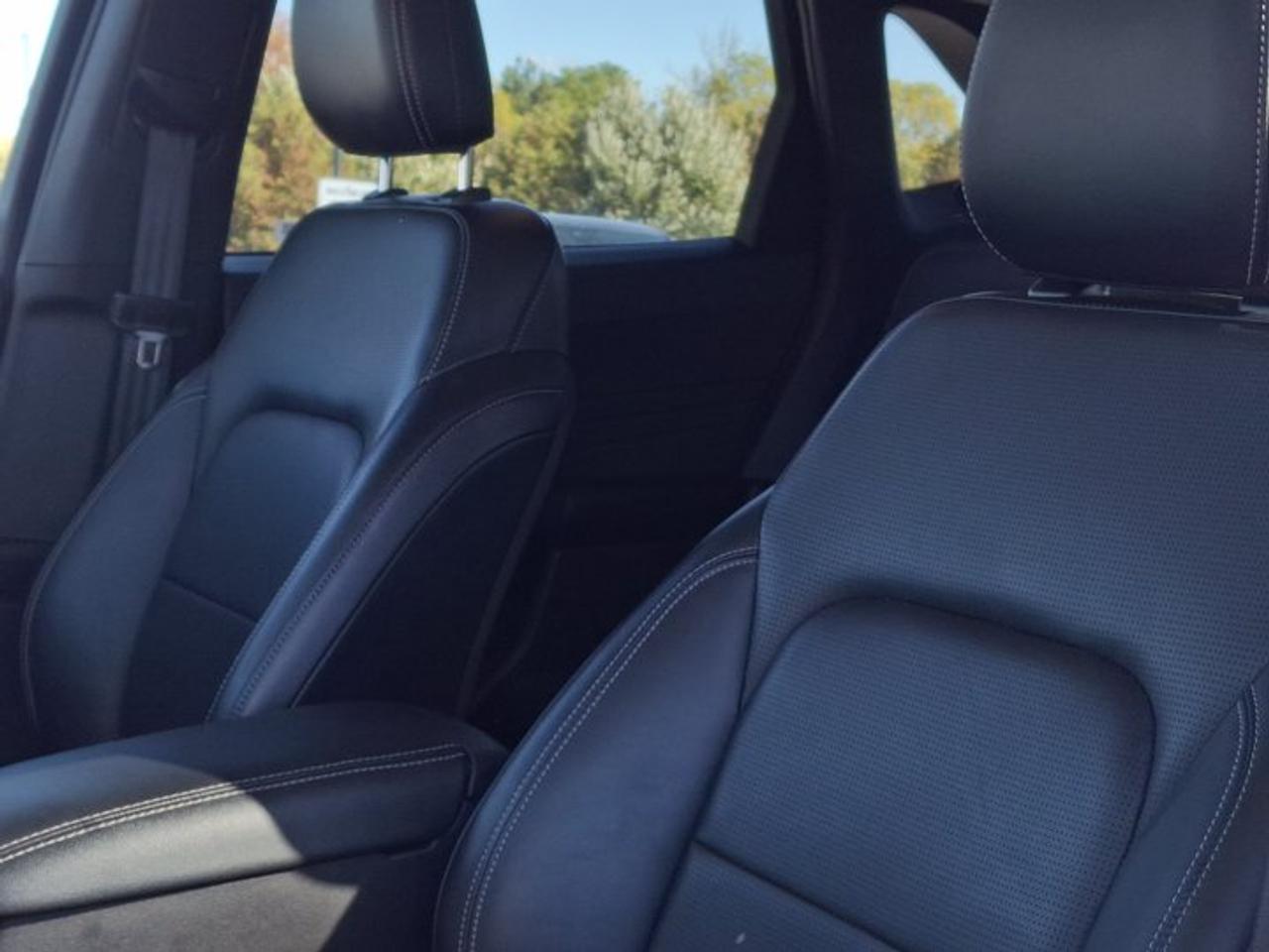2025 Ford Escape Platinum | Leather | Panoramic Sunroof | Heated Seats + Steering | Adaptive Cruise | and More ! Photo