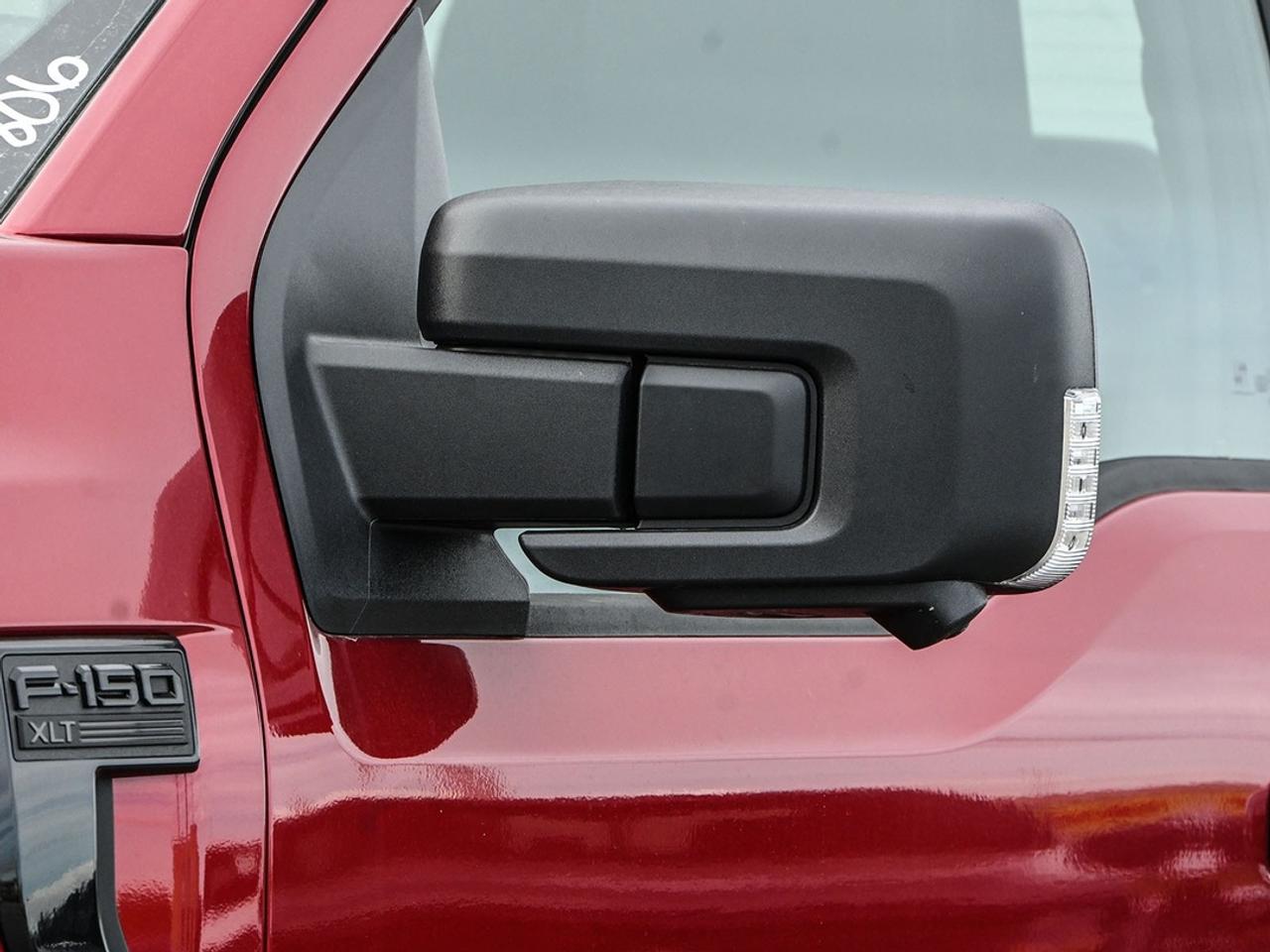 2026 Ford F-150 XLT Photo2