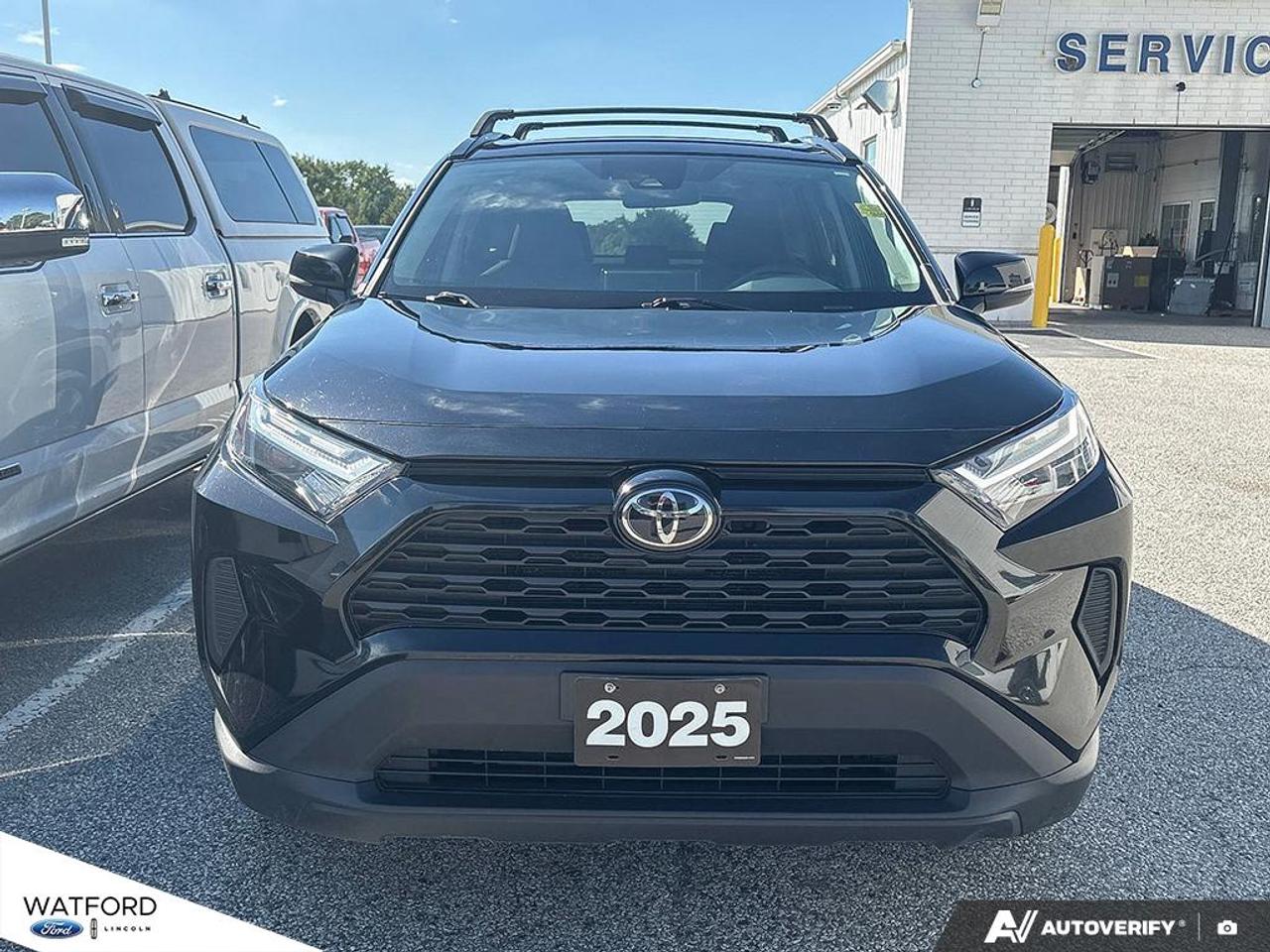 2025 Toyota RAV4 XLE AWD Photo1
