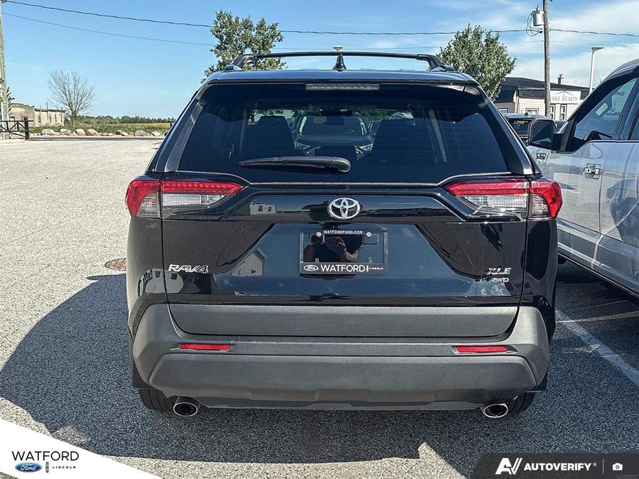 2025 Toyota RAV4 XLE AWD Photo