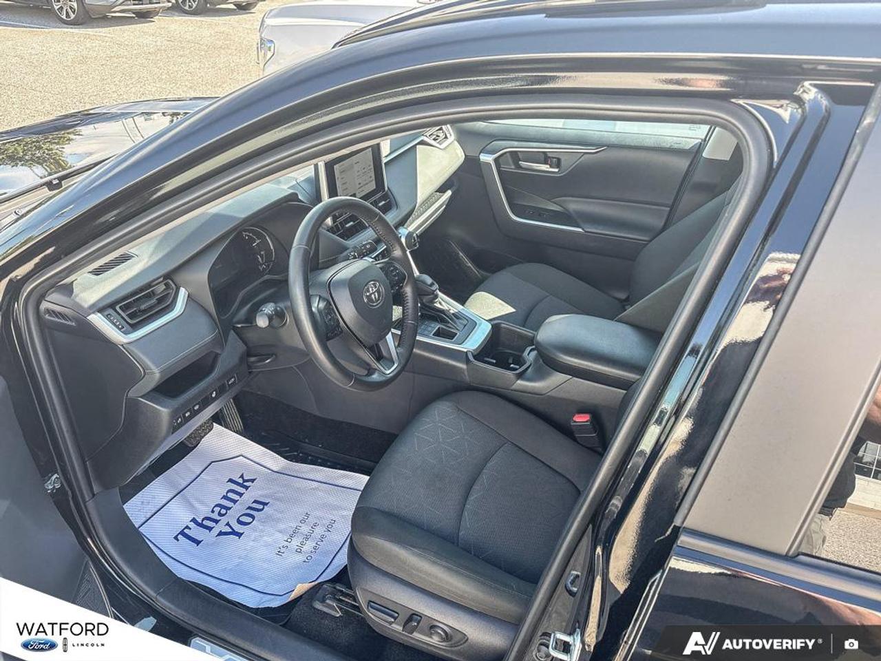 2025 Toyota RAV4 XLE AWD Photo