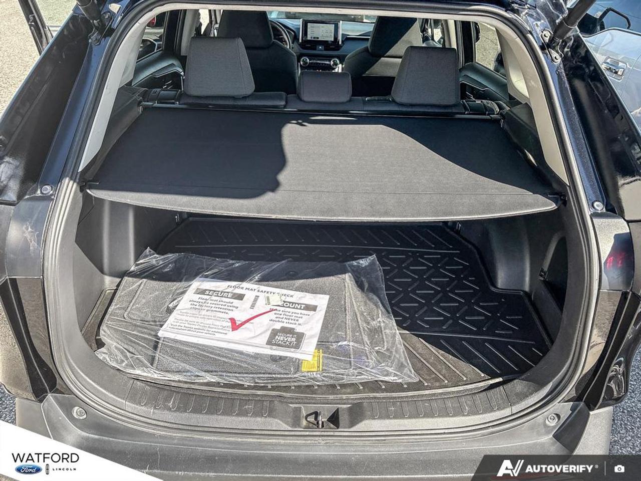 2025 Toyota RAV4 XLE AWD Photo