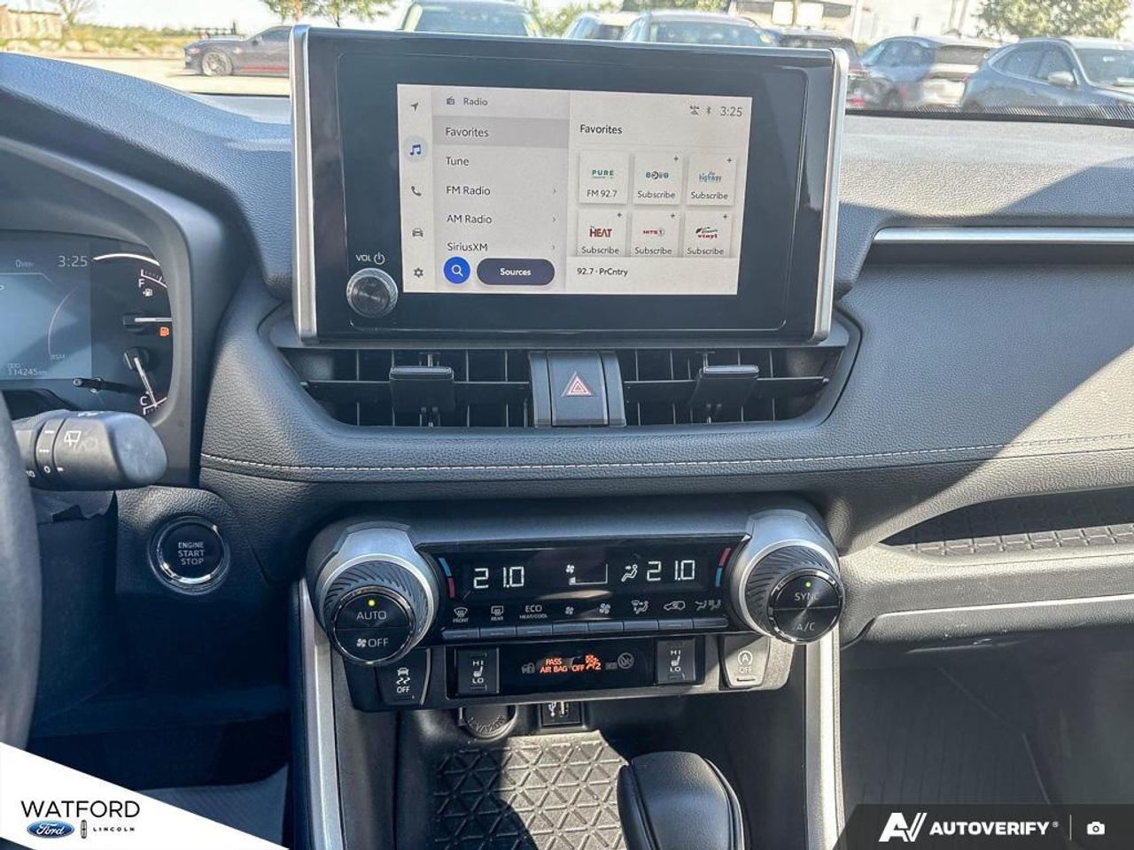 2025 Toyota RAV4 XLE AWD Photo