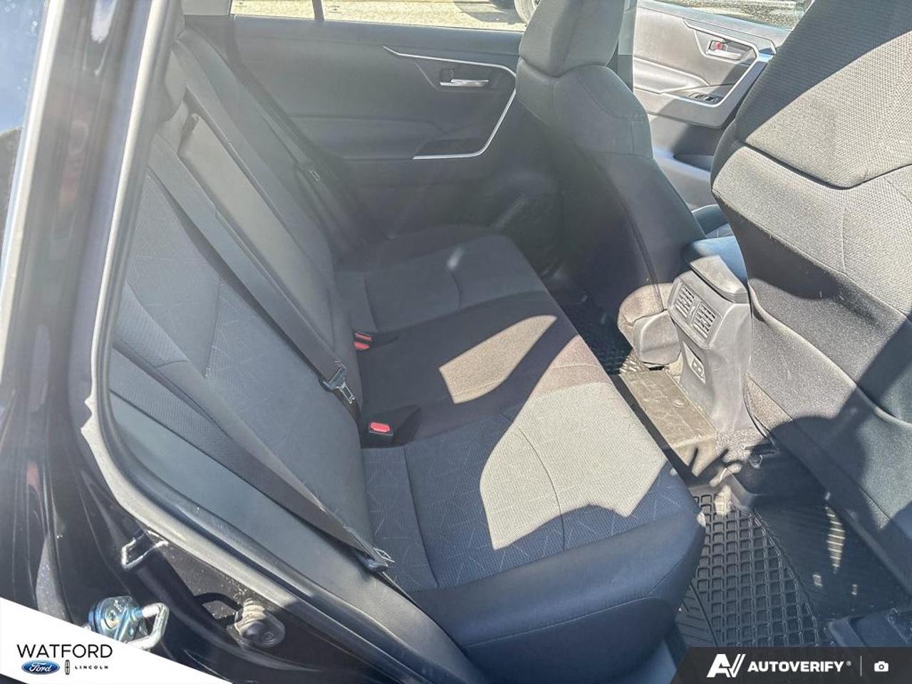 2025 Toyota RAV4 XLE AWD Photo