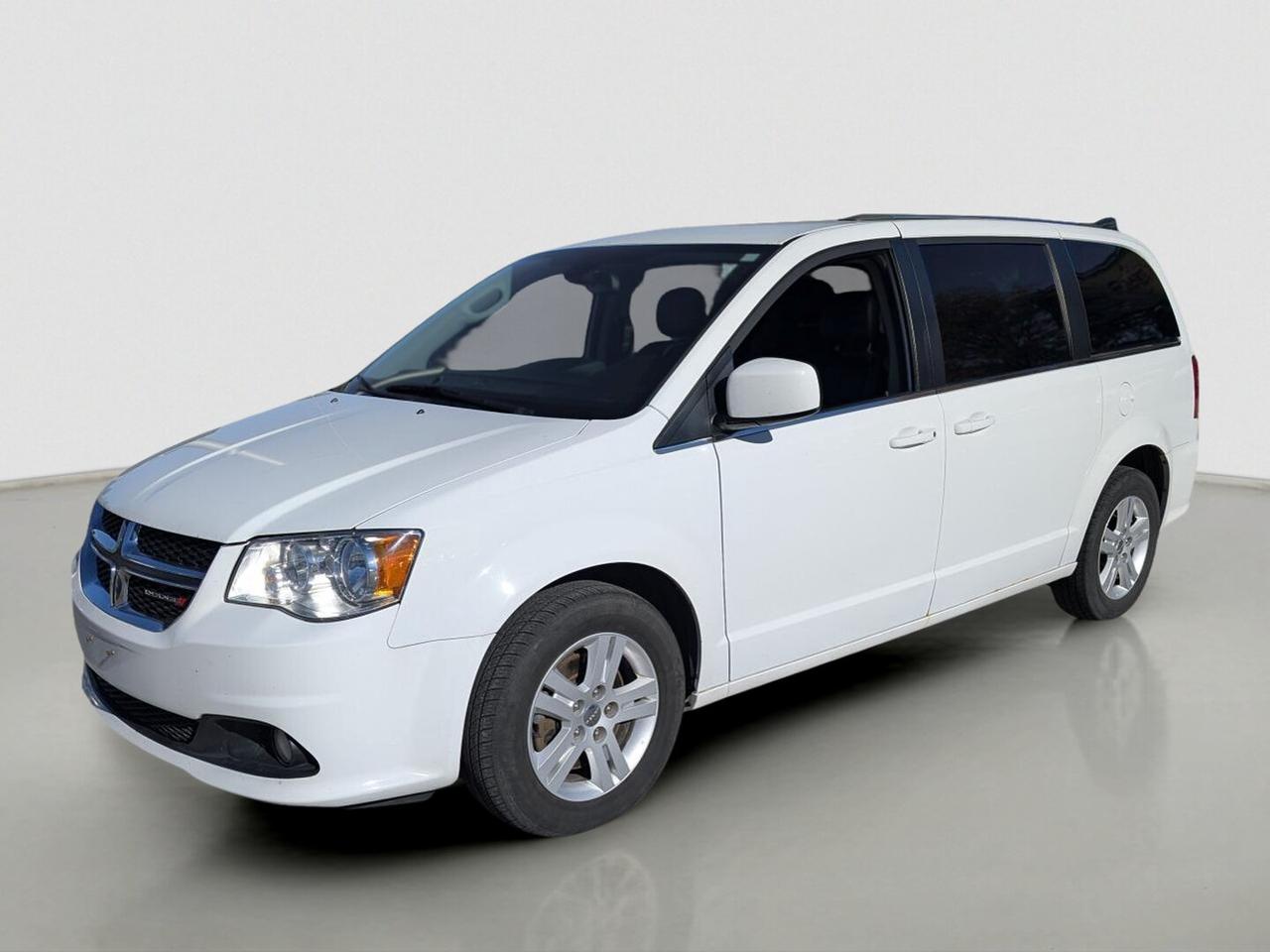2018 Dodge Grand Caravan Crew Plus Photo0