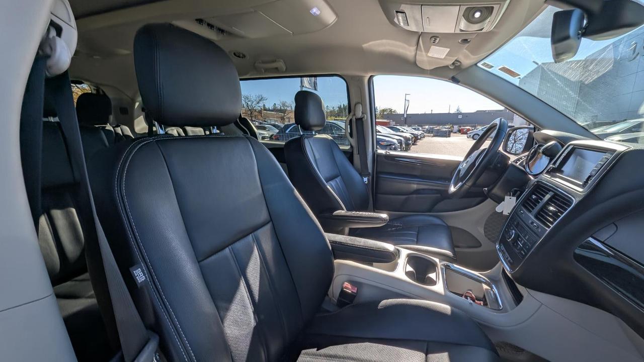 2018 Dodge Grand Caravan Crew Plus Photo