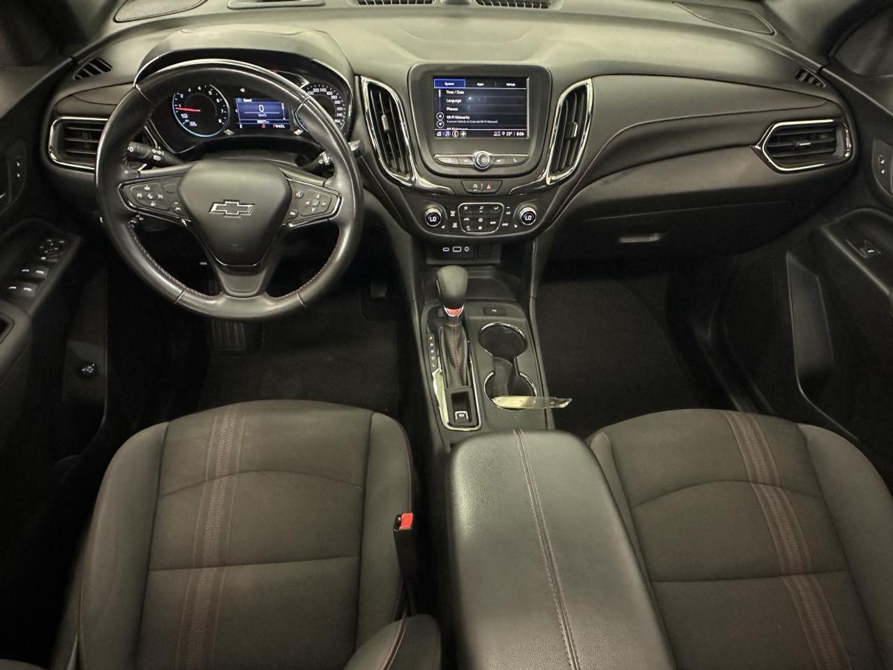 2022 Chevrolet Equinox RS/AWD/PANOROOF/1 OWNER GM LEASE RETURN! Photo