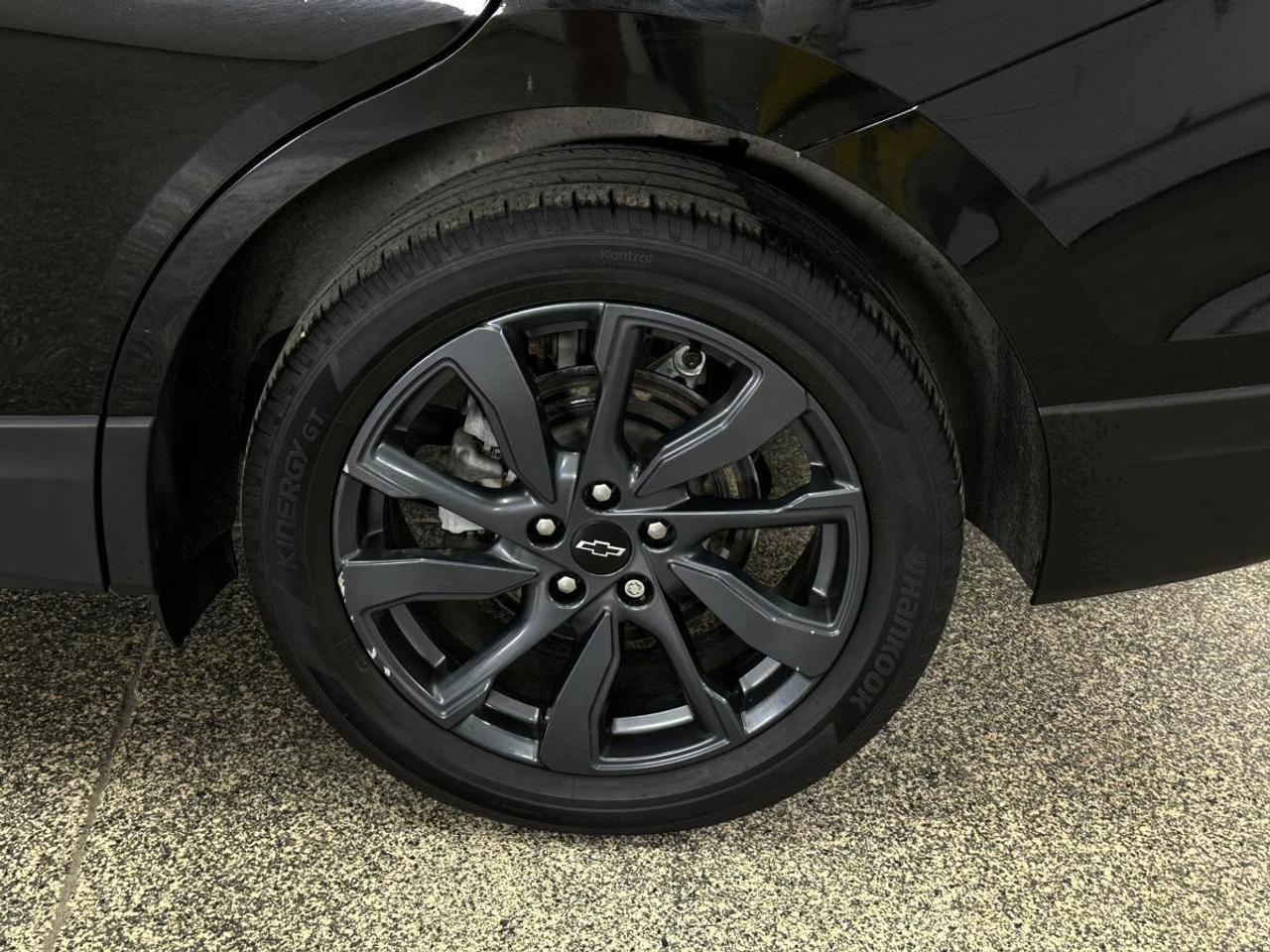 2022 Chevrolet Equinox RS/AWD/PANOROOF/1 OWNER GM LEASE RETURN! Photo