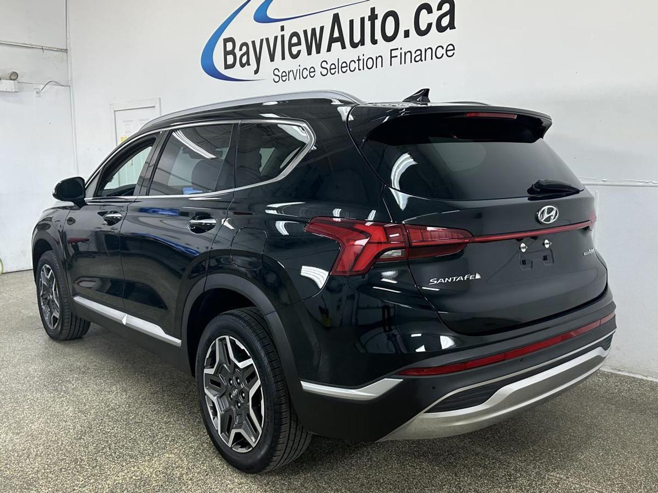 2023 Hyundai Santa Fe HEV Luxury LUXURY/HYBRID/AWD/LEATHER/PANOROOF/NAV/OFF 1 OWNER LEASE! Photo