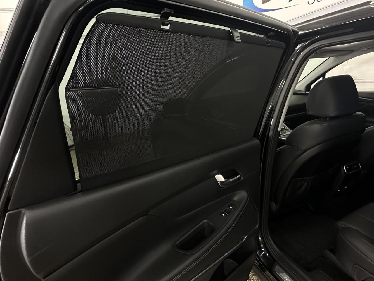 2023 Hyundai Santa Fe HEV Luxury LUXURY/HYBRID/AWD/LEATHER/PANOROOF/NAV/OFF 1 OWNER LEASE! Photo
