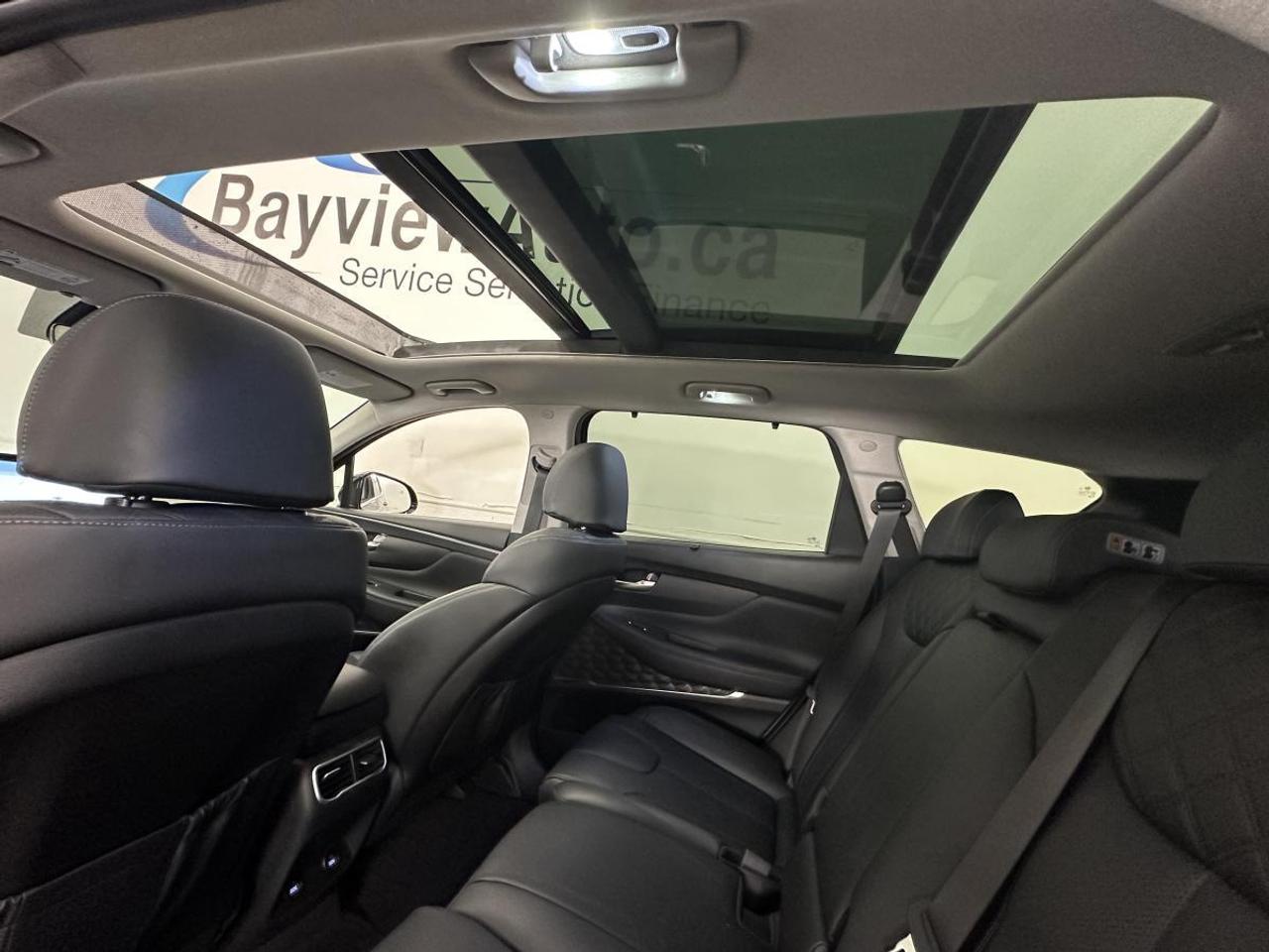 2023 Hyundai Santa Fe HEV Luxury LUXURY/HYBRID/AWD/LEATHER/PANOROOF/NAV/OFF 1 OWNER LEASE! Photo