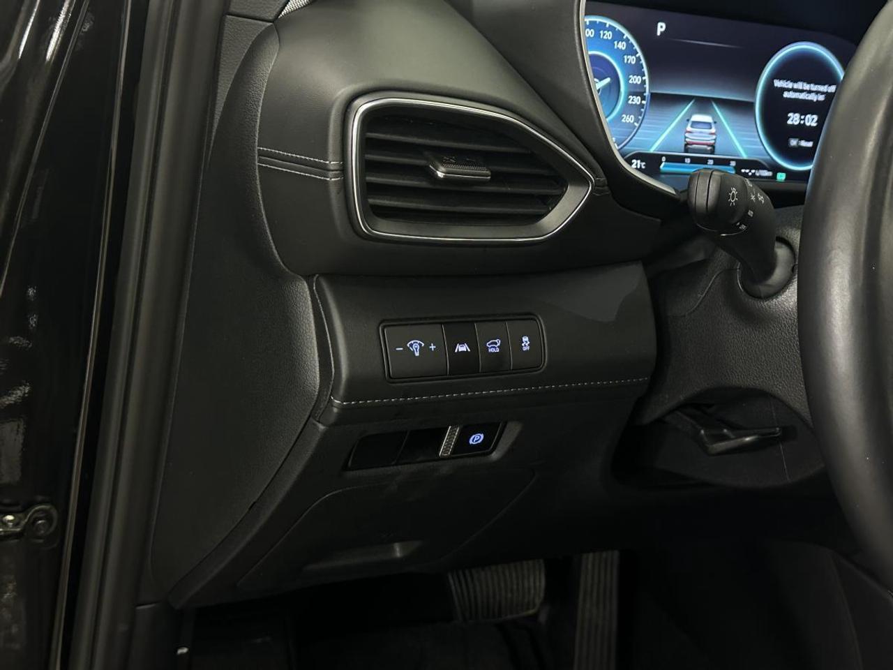 2023 Hyundai Santa Fe HEV Luxury LUXURY/HYBRID/AWD/LEATHER/PANOROOF/NAV/OFF 1 OWNER LEASE! Photo
