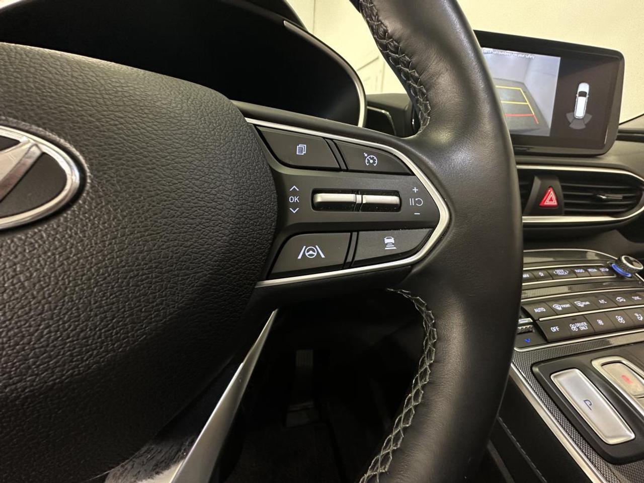 2023 Hyundai Santa Fe HEV Luxury LUXURY/HYBRID/AWD/LEATHER/PANOROOF/NAV/OFF 1 OWNER LEASE! Photo