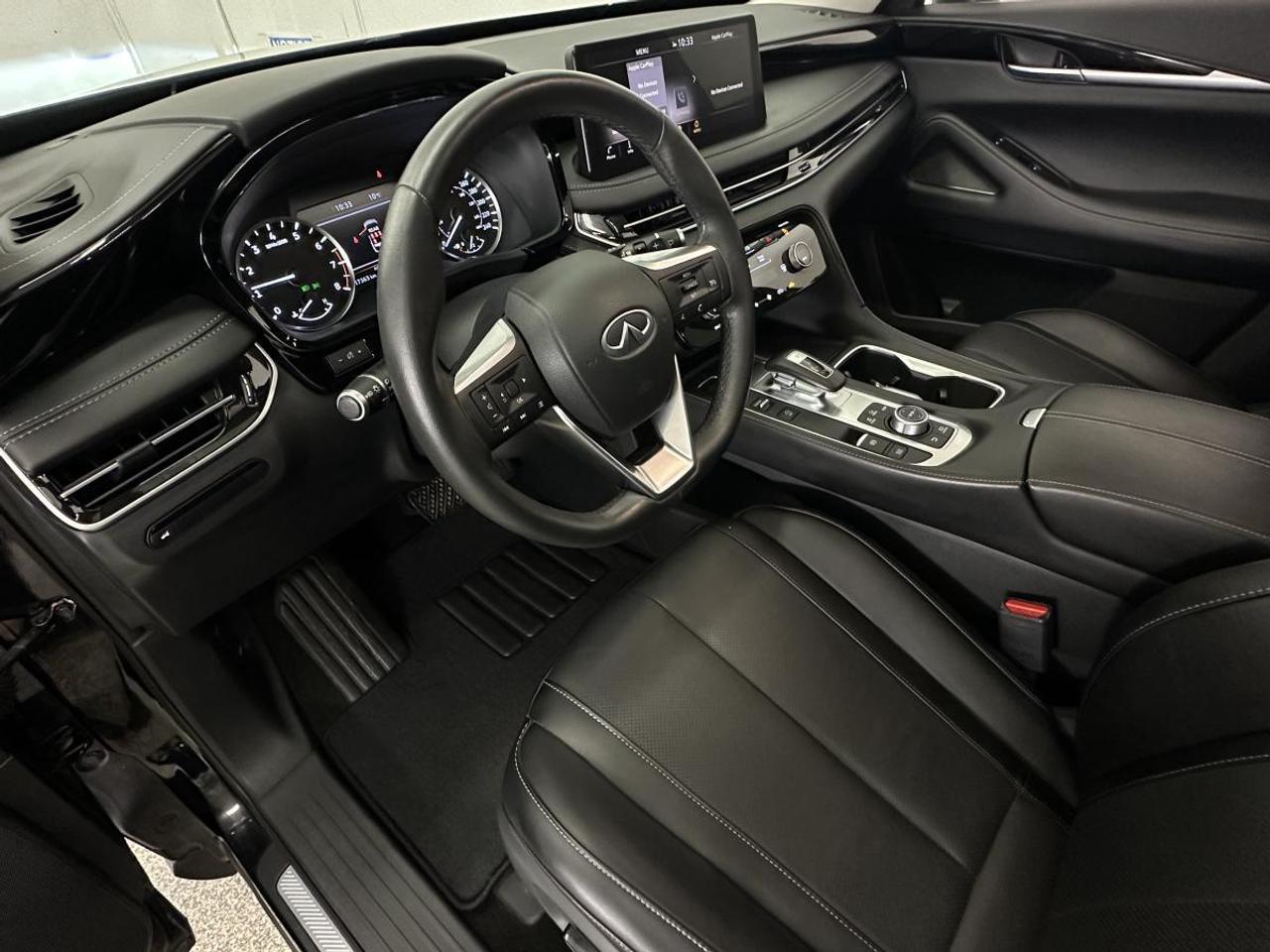 2024 Infiniti QX60 Pure PURE/AWD/7 PASS/LEATHER/PANOROOF/17KM/1 OWNER LEASE RETURN! Photo