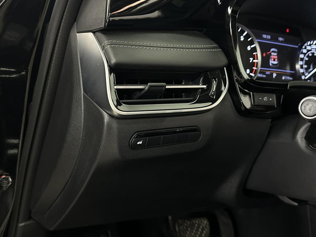 2024 Infiniti QX60 Pure PURE/AWD/7 PASS/LEATHER/PANOROOF/17KM/1 OWNER LEASE RETURN! Photo