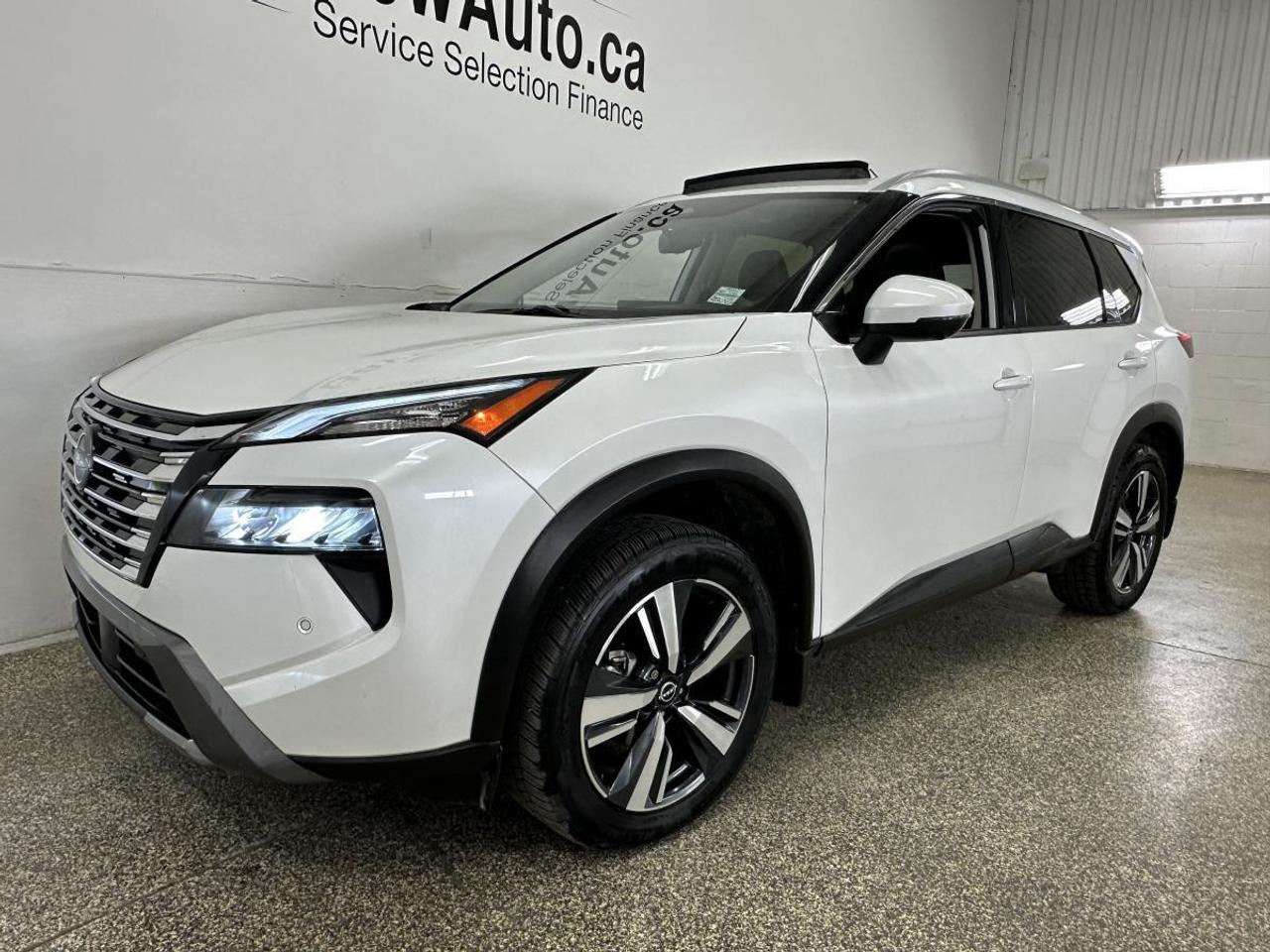 2024 Nissan Rogue SL/AWD/LEATHER/PANOROOF/NAVI/10KM/OFF 1 OWNER NISSAN LEASE! Photo