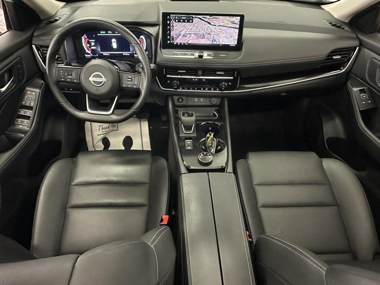 2024 Nissan Rogue SL/AWD/LEATHER/PANOROOF/NAVI/10KM/OFF 1 OWNER NISSAN LEASE! Photo