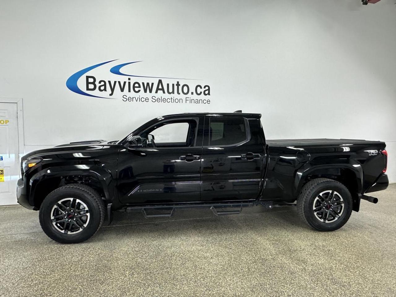 2025 Toyota Tacoma TRD SPORT/HARD TONNEAU/STEP BARS/22KM/OFF 1 OWNER LEASE! Photo