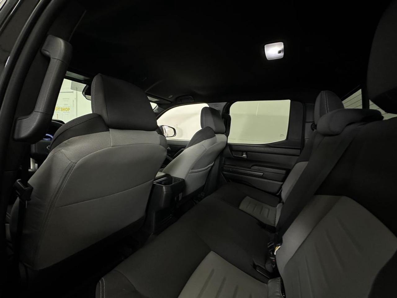 2025 Toyota Tacoma TRD SPORT/HARD TONNEAU/STEP BARS/22KM/OFF 1 OWNER LEASE! Photo