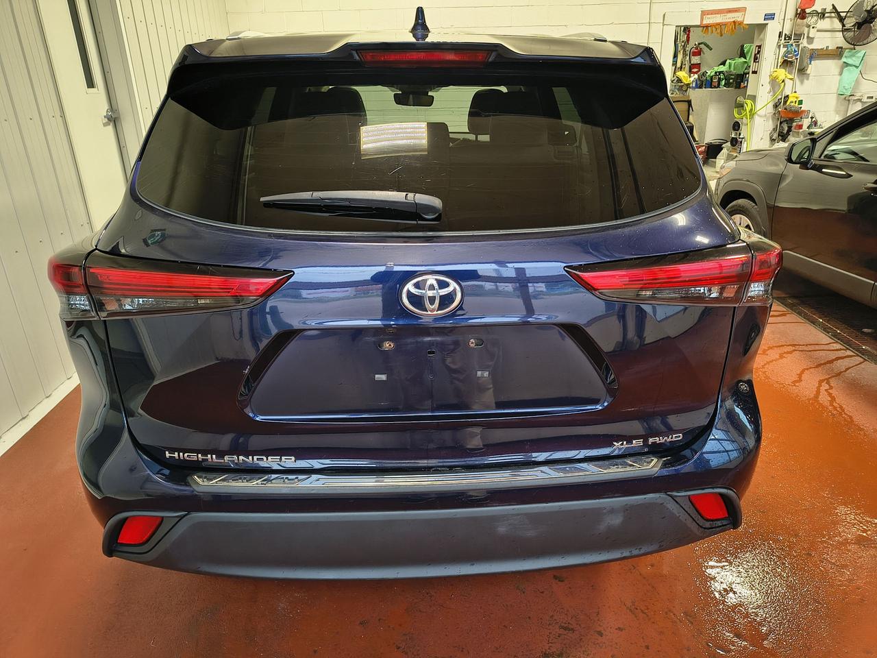 2022 Toyota Highlander XLE Photo