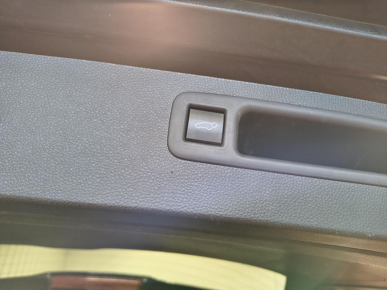 2022 Toyota Highlander XLE Photo0