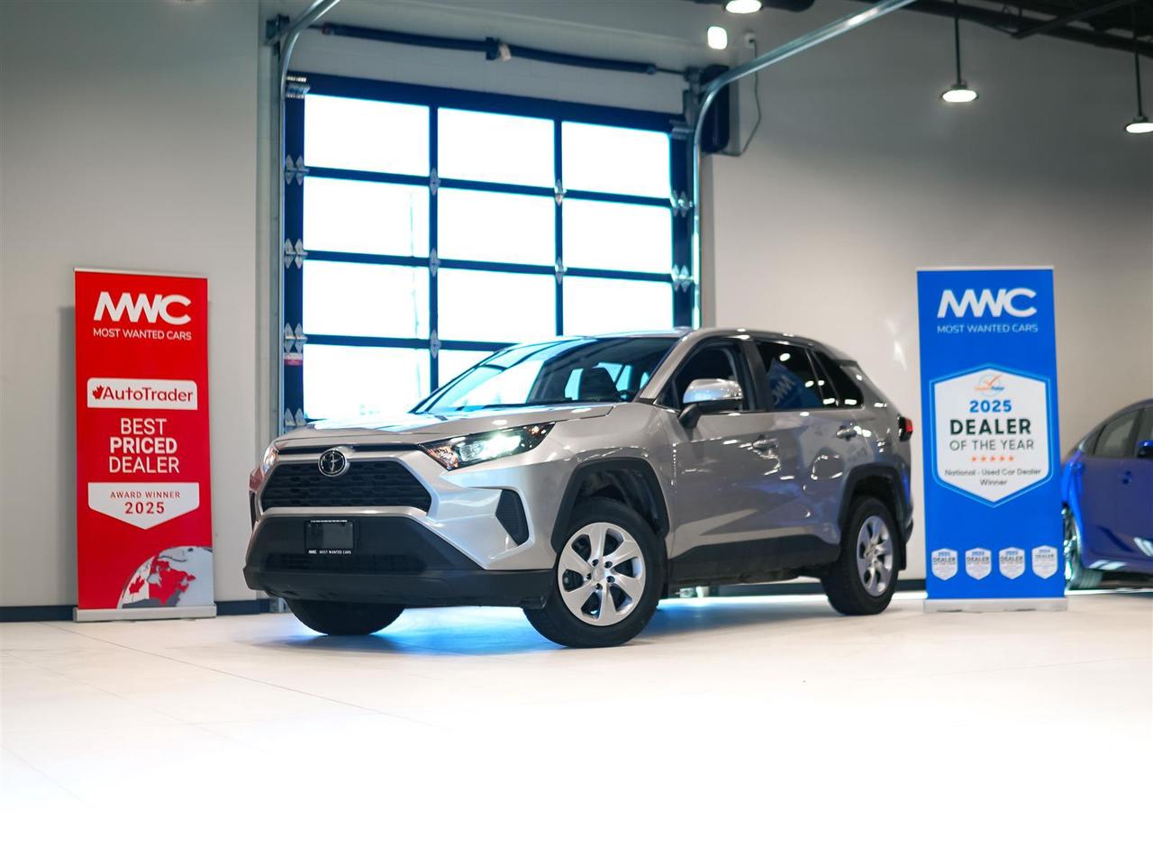 2025 Toyota RAV4 LE AWD | NO ACCIDENTS | BLIND SPOT | APP CONNECT Photo0