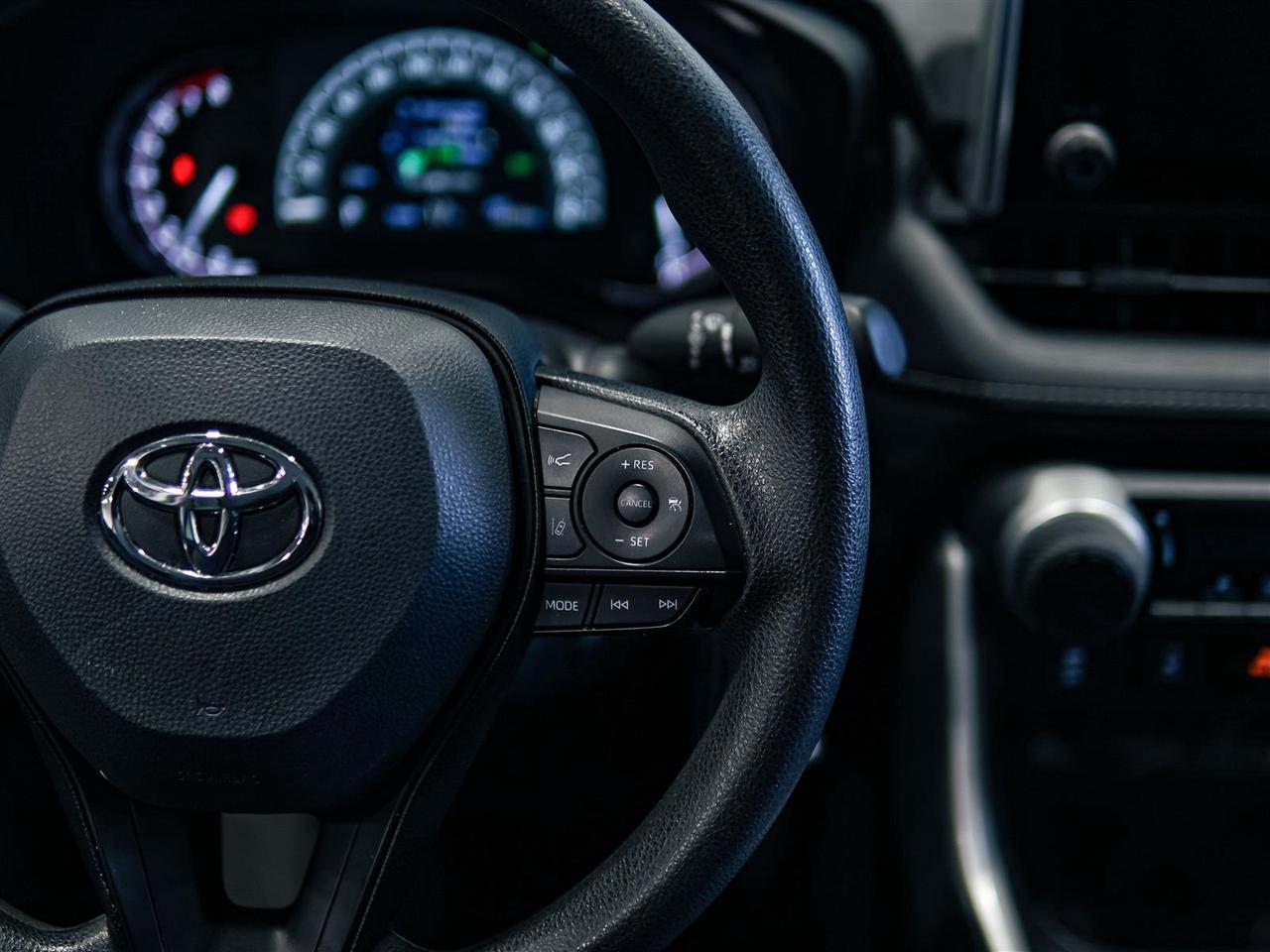 2025 Toyota RAV4 LE AWD | NO ACCIDENTS | BLIND SPOT | APP CONNECT Photo