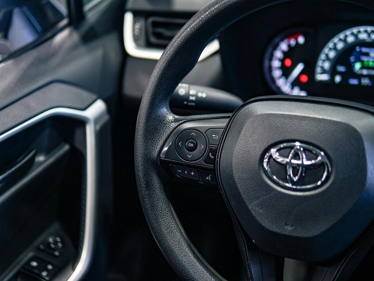 2025 Toyota RAV4 LE AWD | NO ACCIDENTS | BLIND SPOT | APP CONNECT Photo