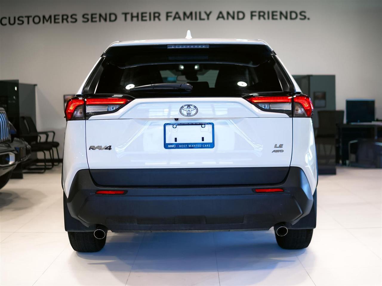 2025 Toyota RAV4 LE | AWD | NO ACCIDENTS | APP CONNECT | BLIND SPOT Photo