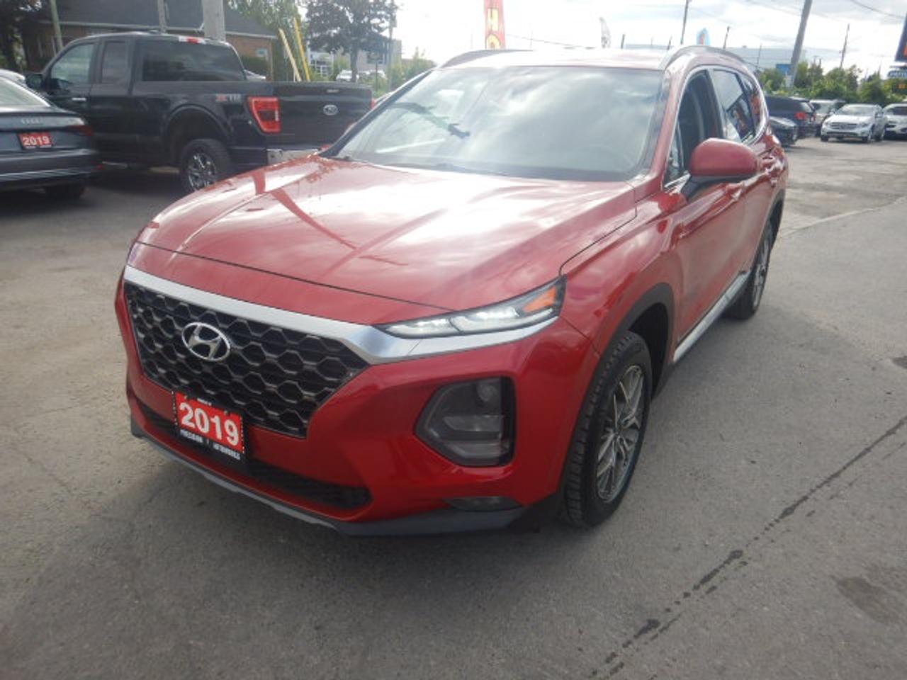 2019 Hyundai Santa Fe ESSENTIAL Photo