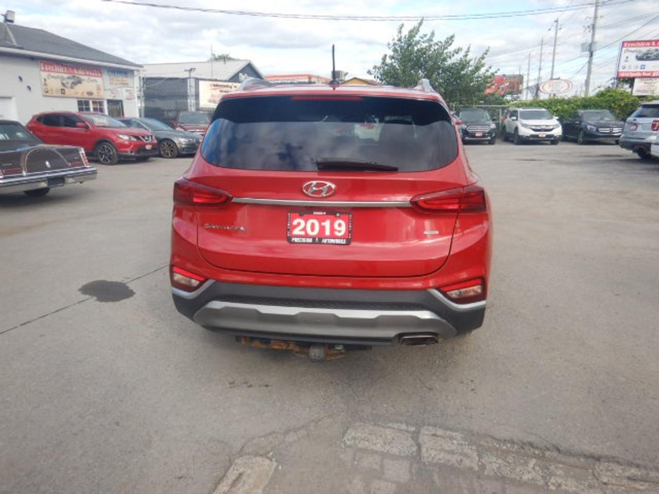 2019 Hyundai Santa Fe ESSENTIAL Photo