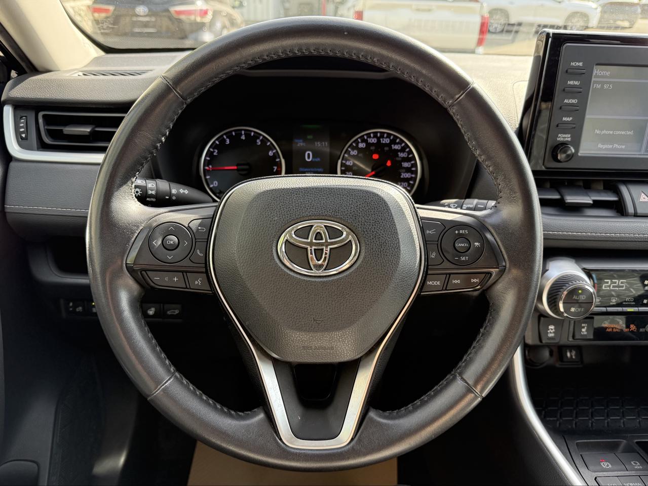 2019 Toyota RAV4 XLE Photo