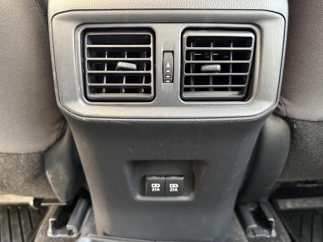 2019 Toyota RAV4 XLE Photo