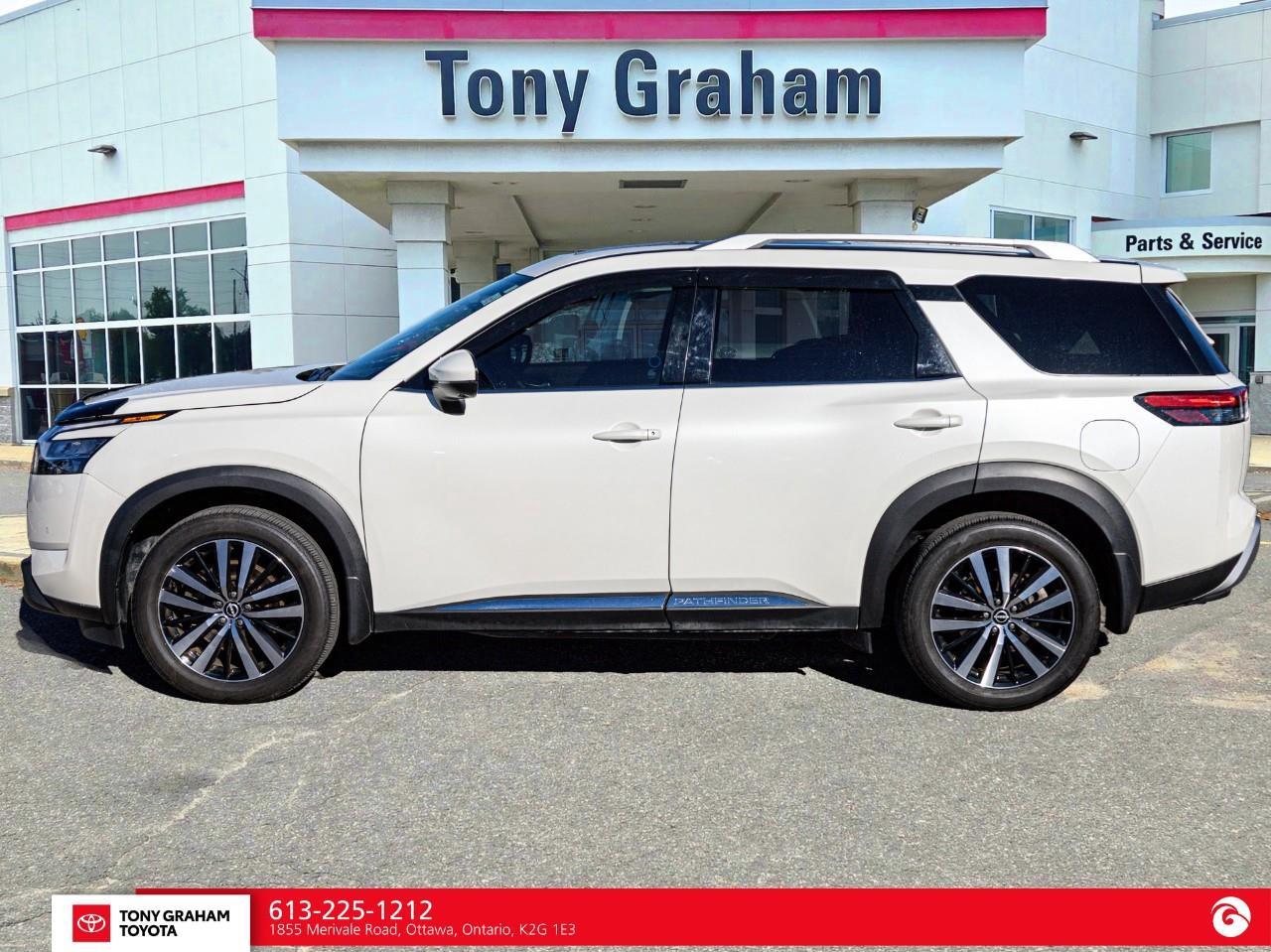 2024 Nissan Pathfinder Platinum Photo