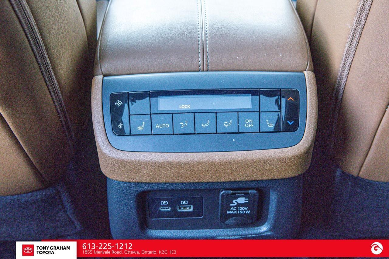 2024 Nissan Pathfinder Platinum Photo