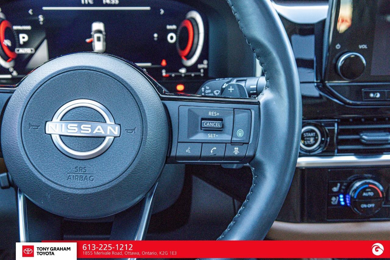 2024 Nissan Pathfinder Platinum Photo