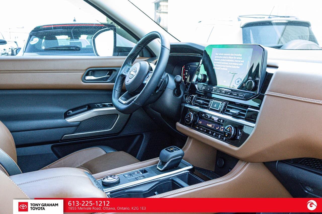 2024 Nissan Pathfinder Platinum Photo