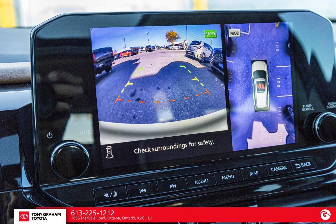 2024 Nissan Pathfinder Platinum Photo