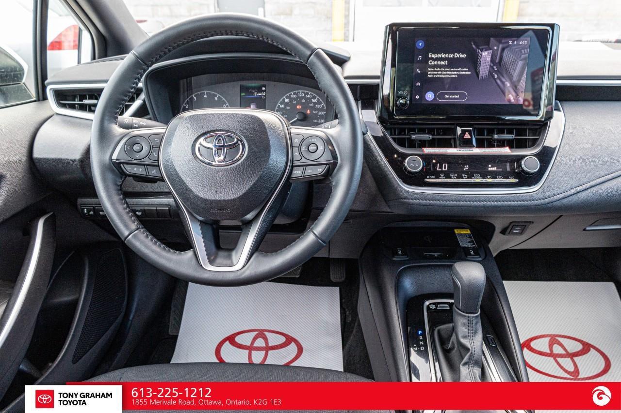 2025 Toyota Corolla SE Photo