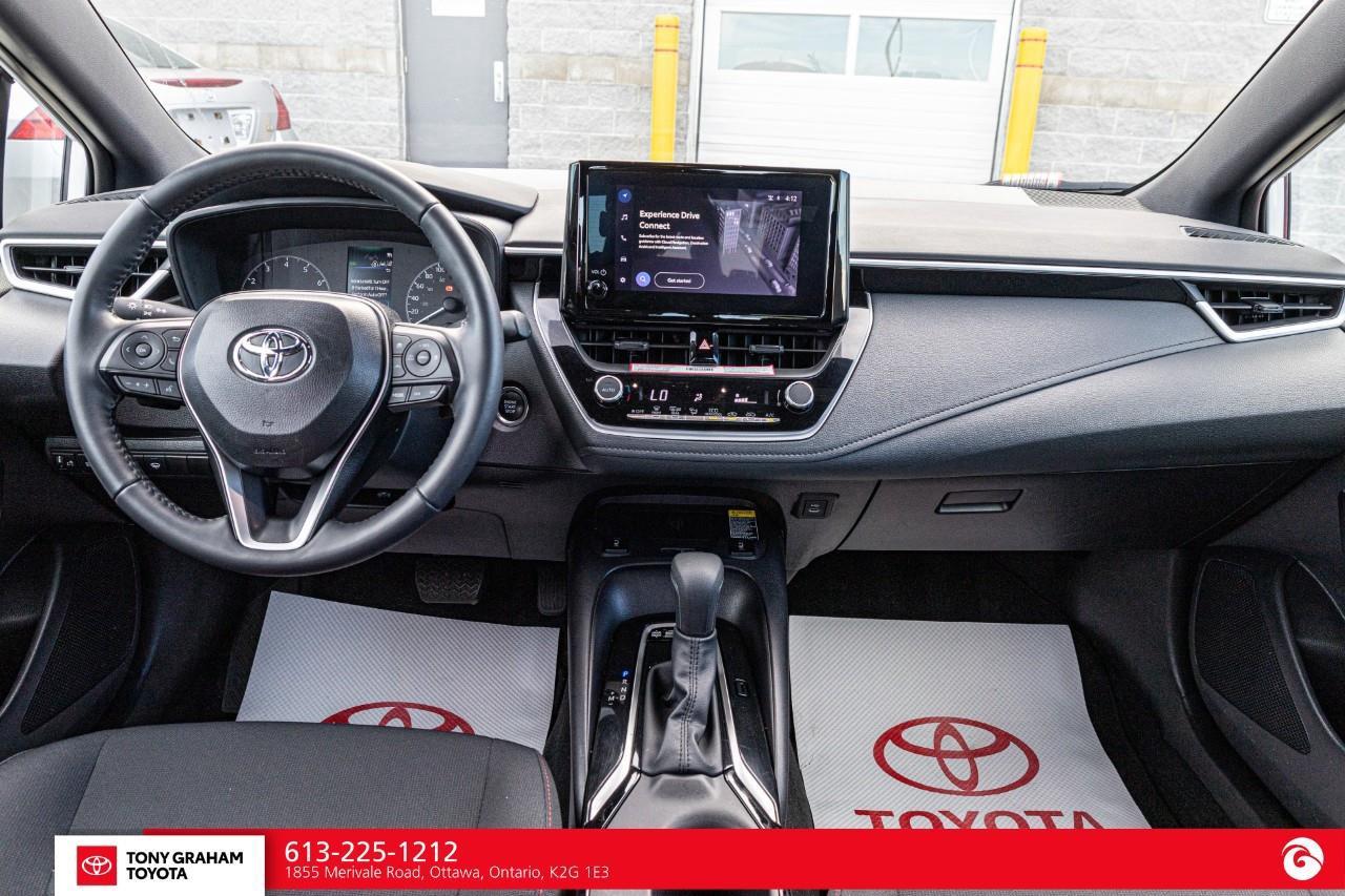 2025 Toyota Corolla SE Photo