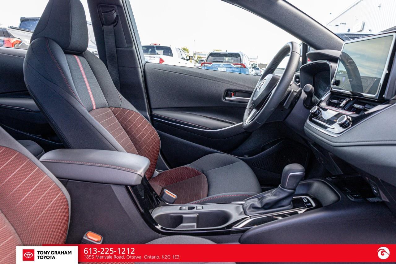 2025 Toyota Corolla SE Photo