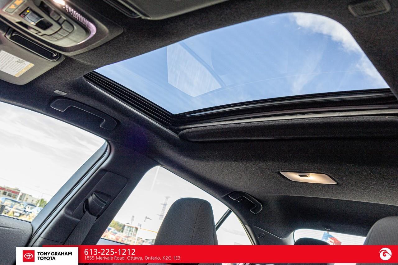 2025 Toyota Corolla SE Photo