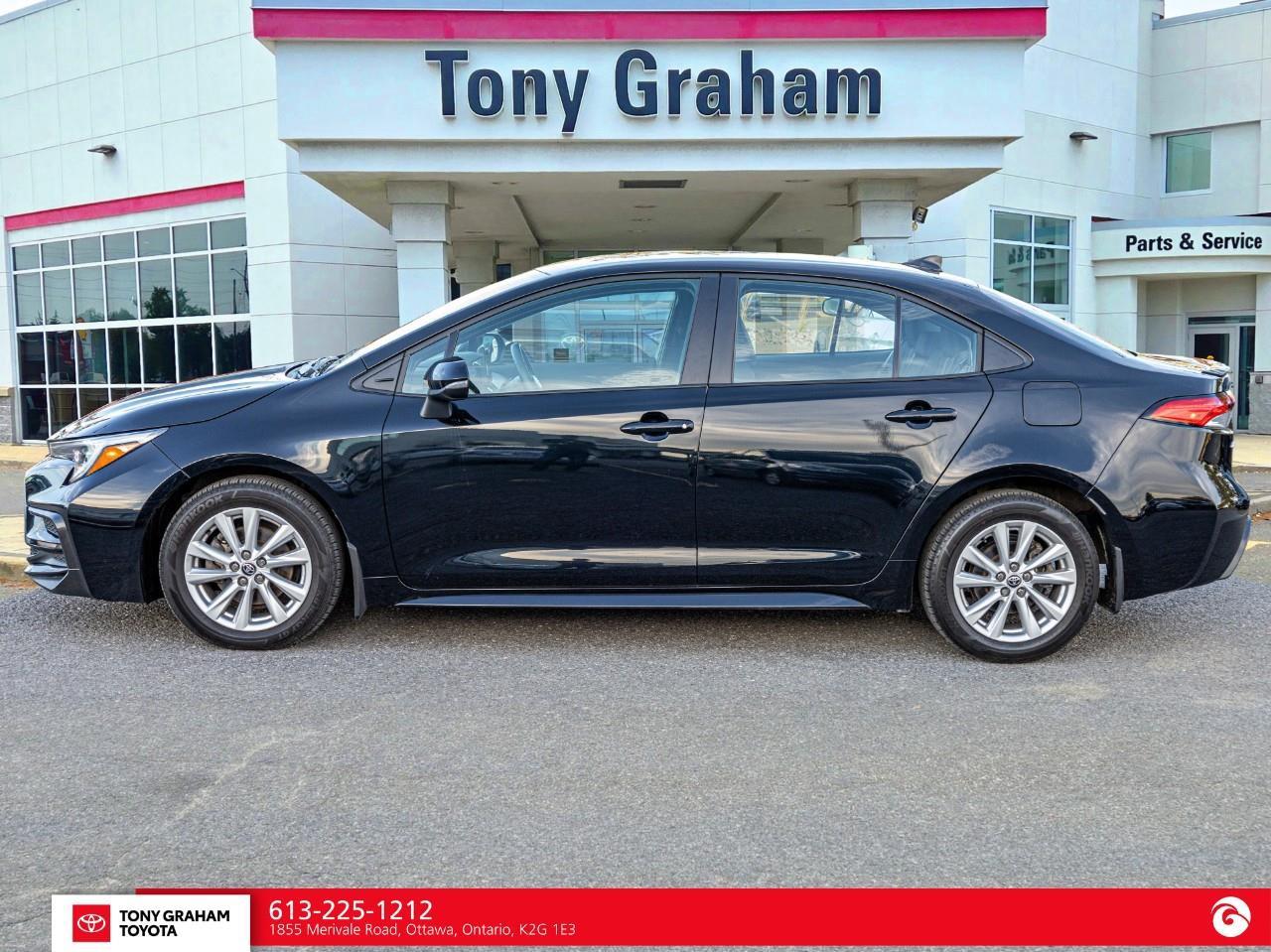 2025 Toyota Corolla SE Photo